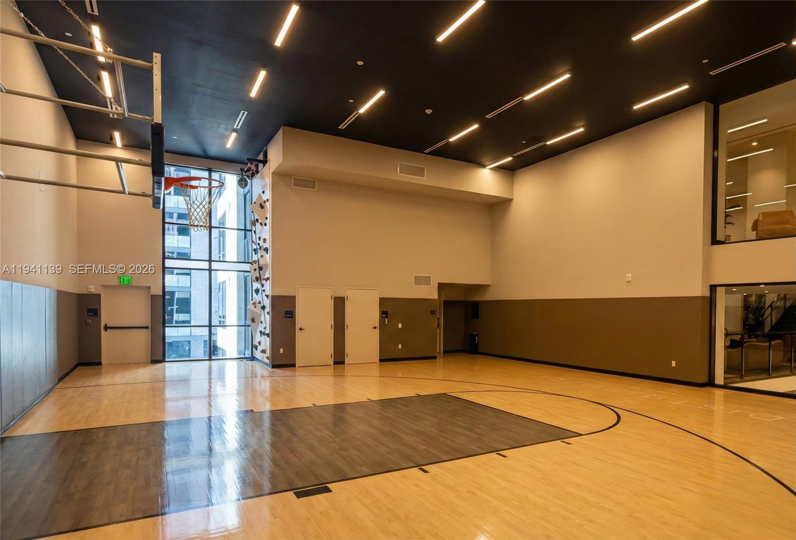 225 N Miami Unit: 1207