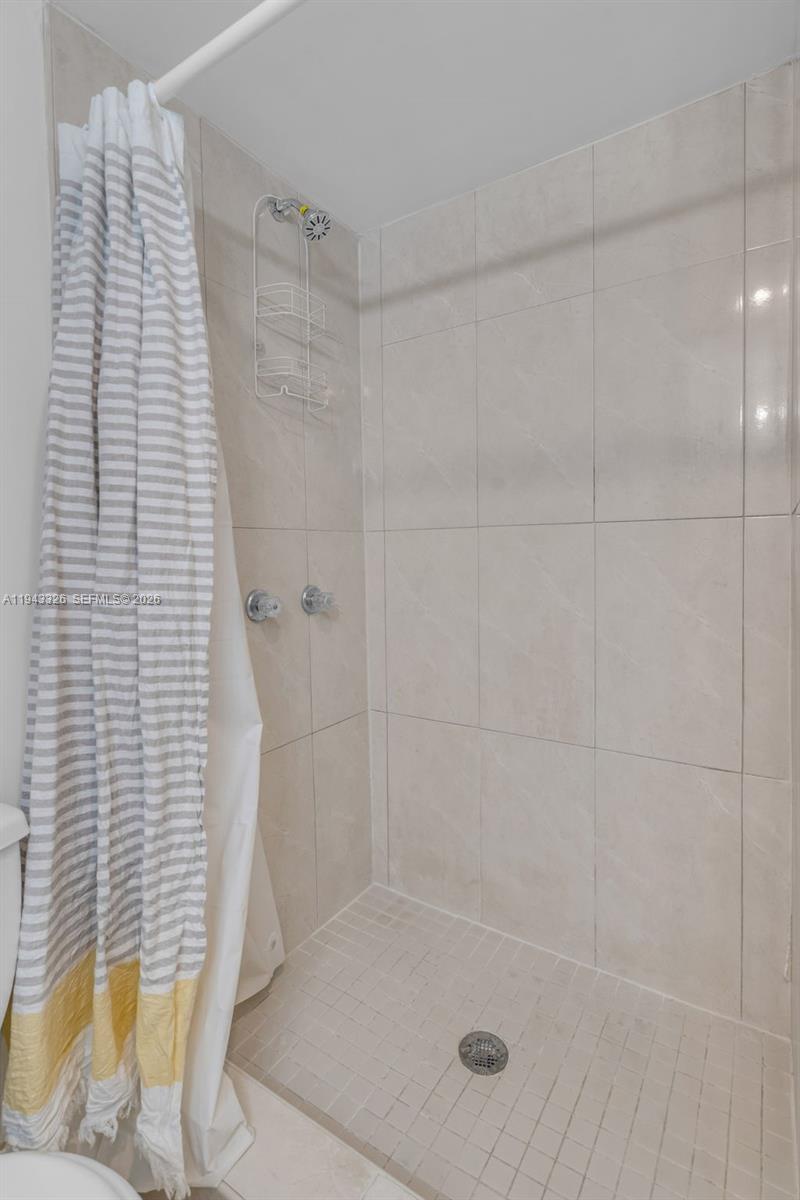 9125 SW 77th Ave # 202