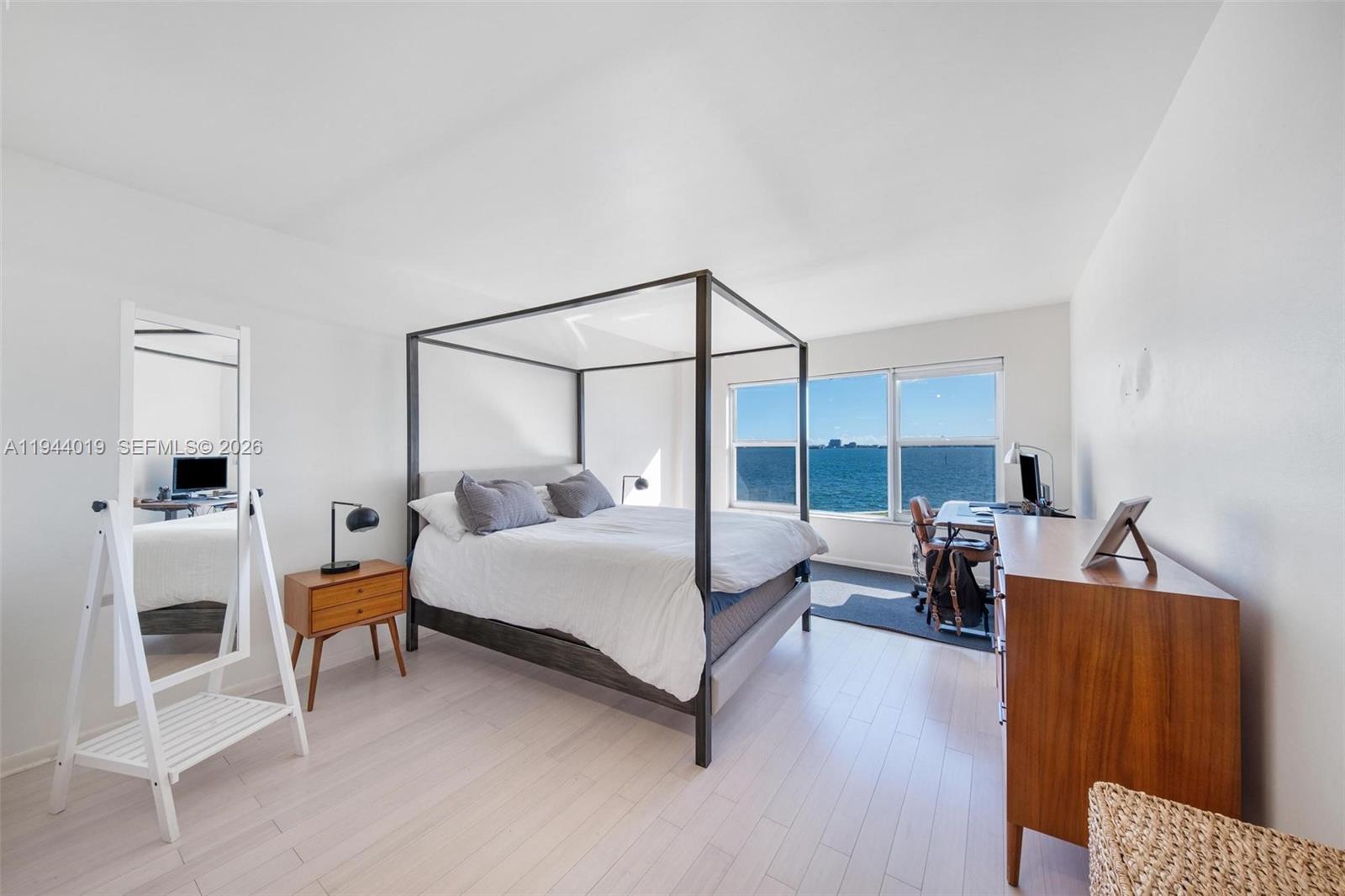 11111 Biscayne Blvd # 207