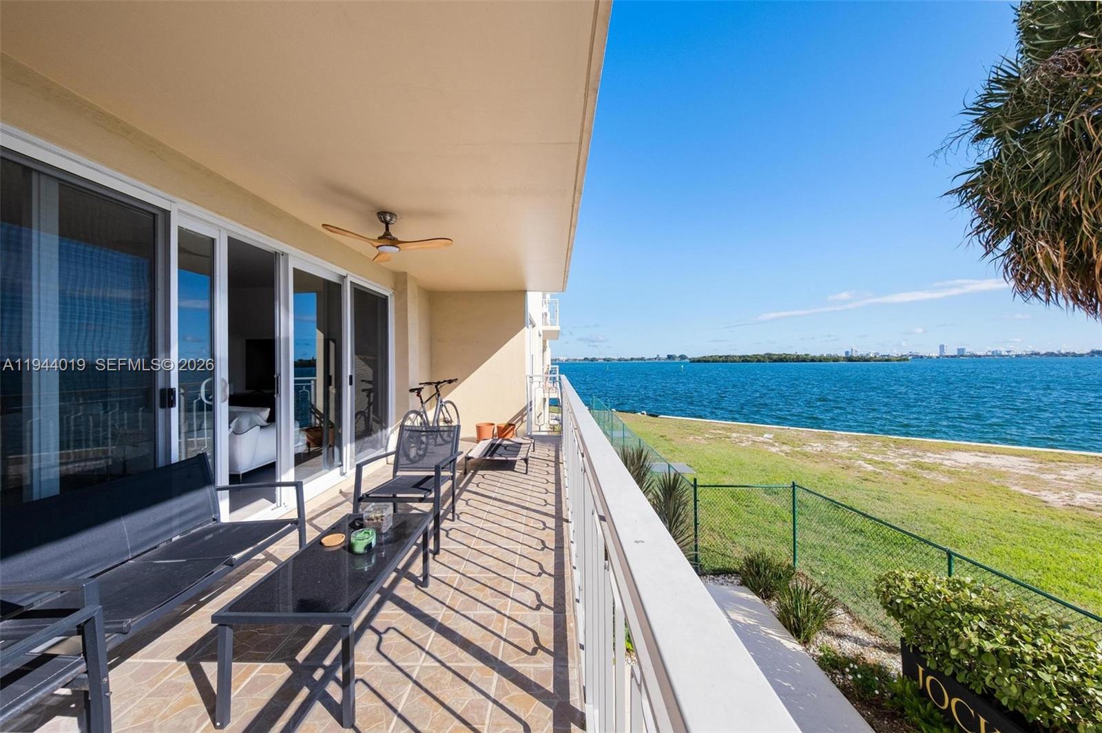 11111 Biscayne Blvd # 207