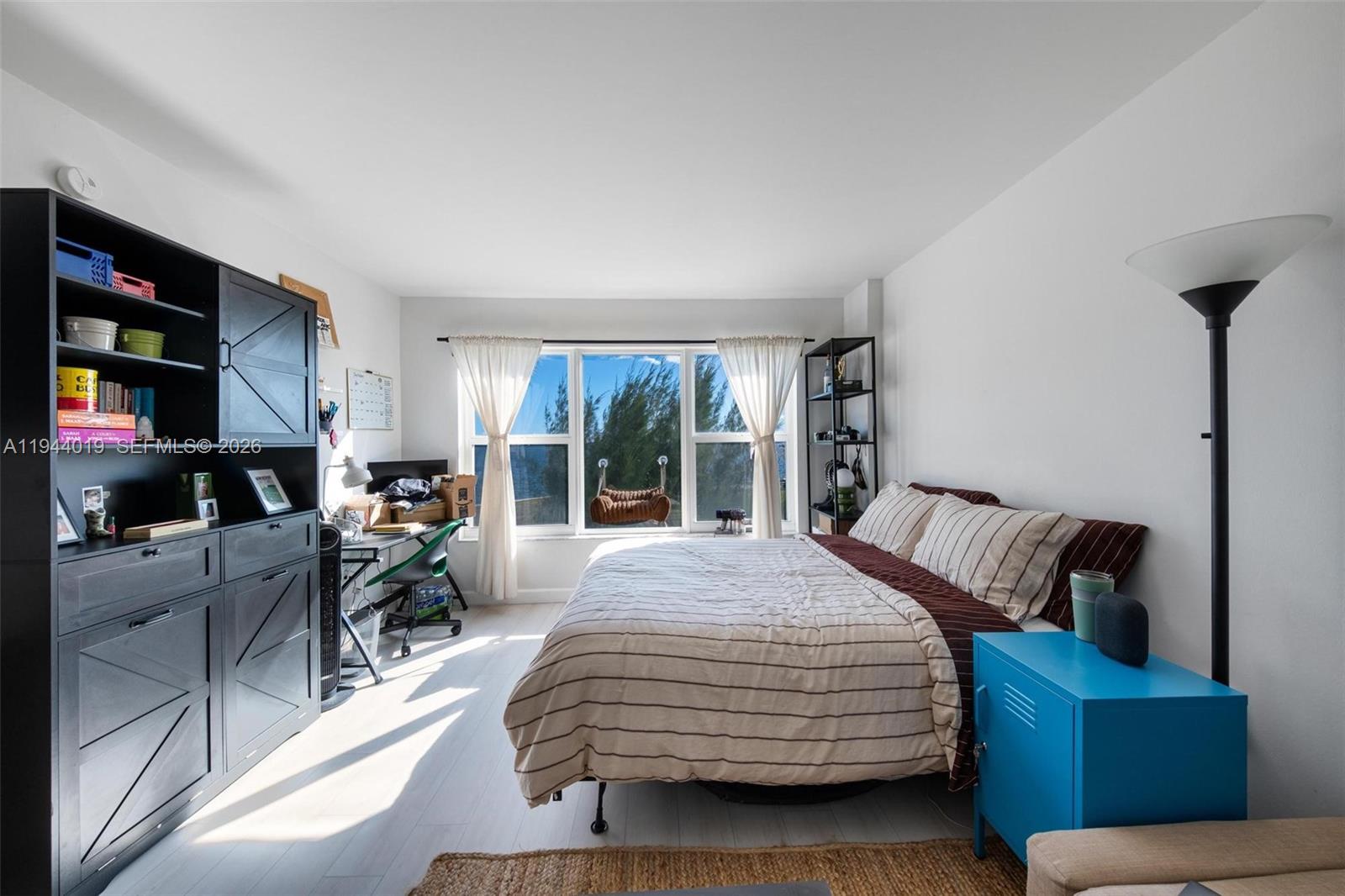 11111 Biscayne Blvd # 207