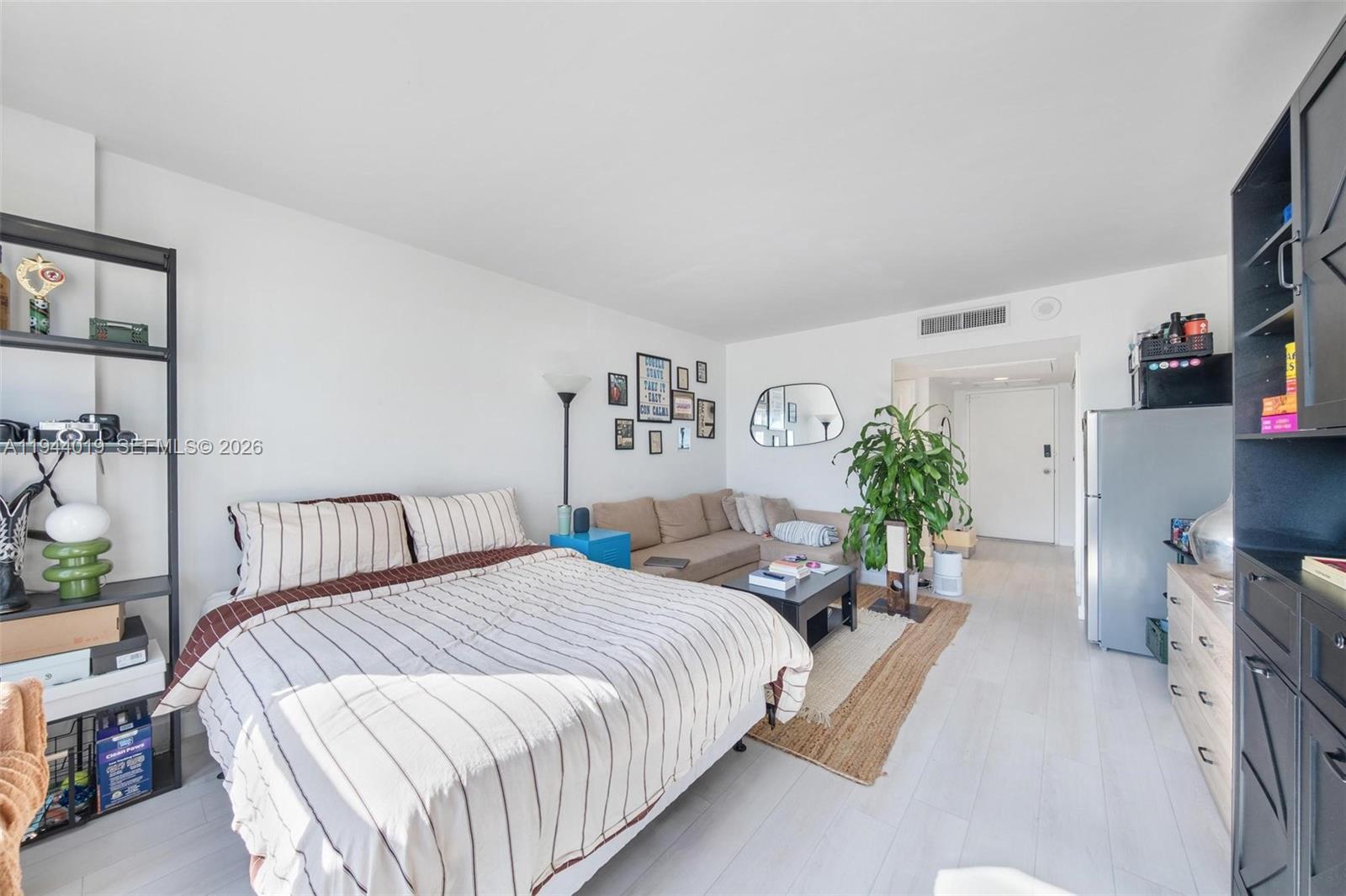 11111 Biscayne Blvd # 207