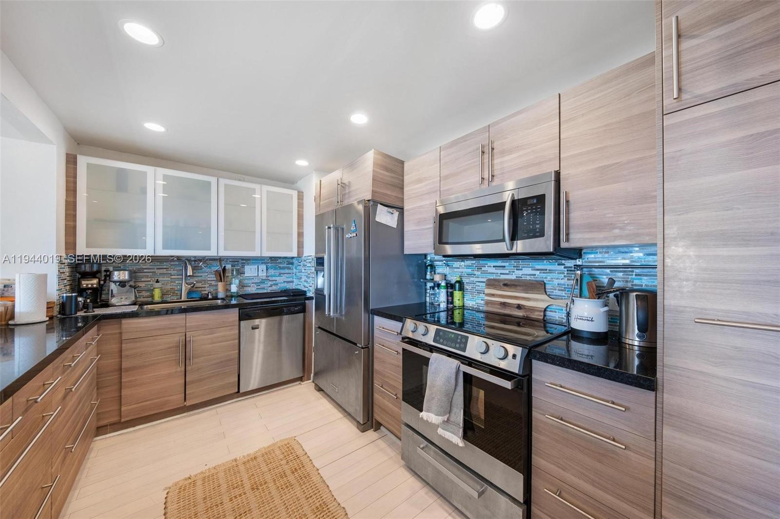 11111 Biscayne Blvd # 207