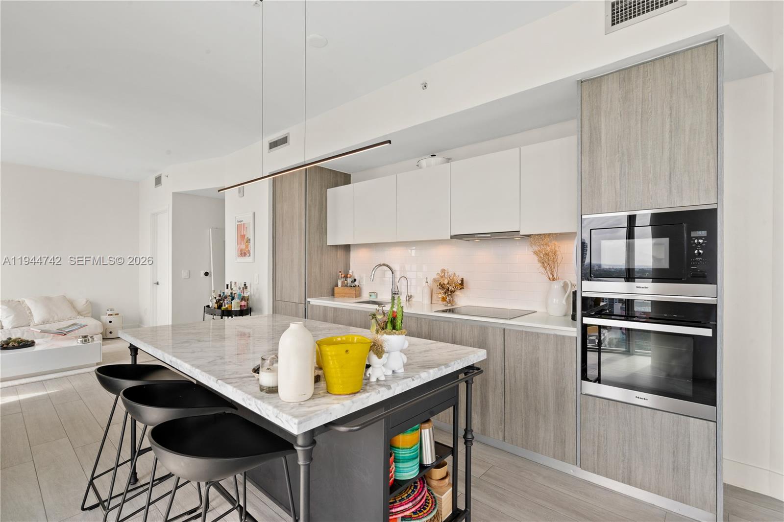 2900 NE 7th Ave # 2309