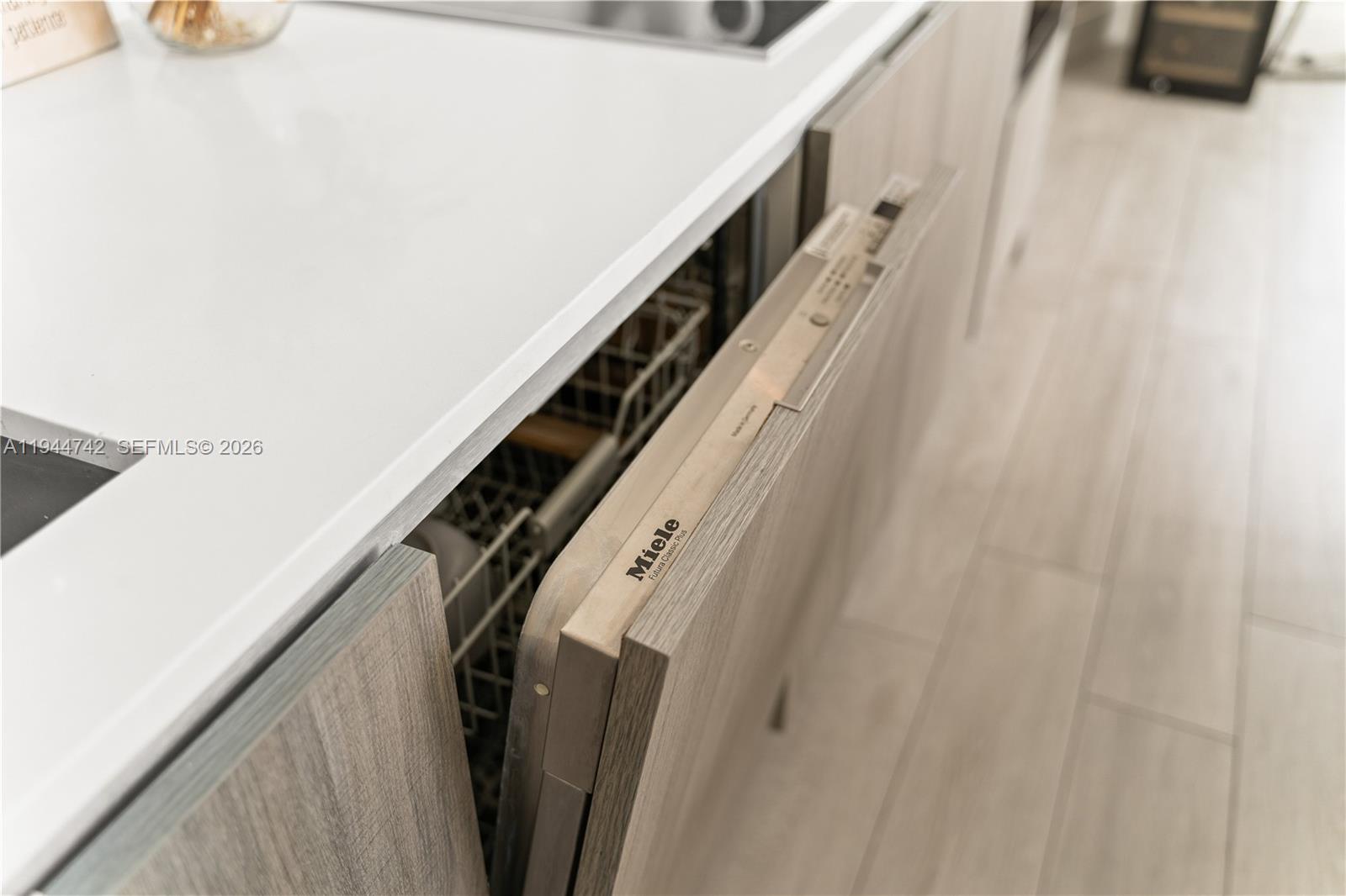 2900 NE 7th Ave # 2309