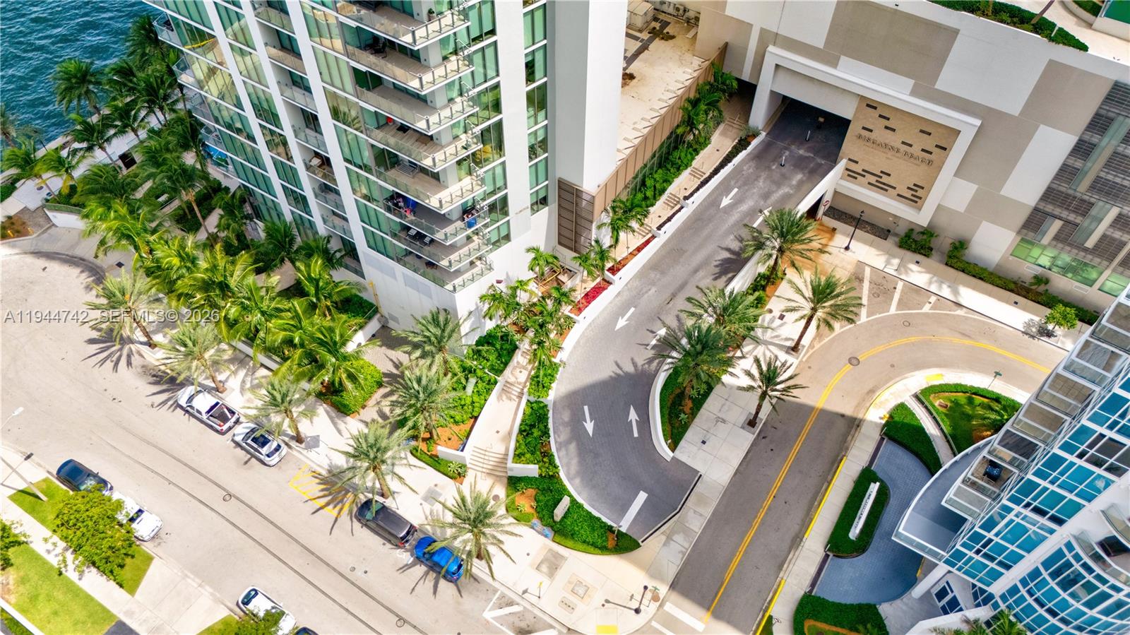 2900 NE 7th Ave # 2309