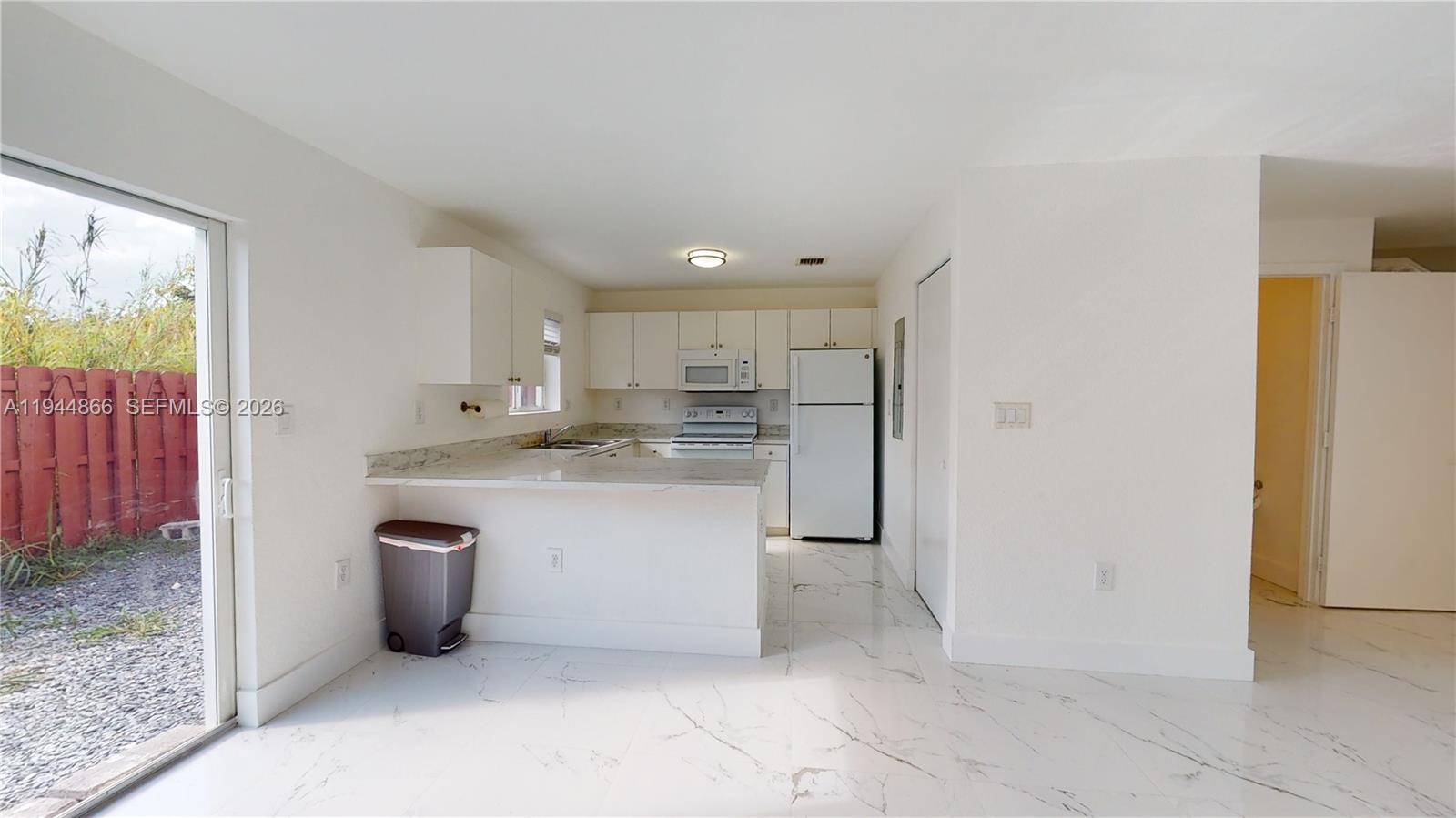 618 SW 2nd Pl # 60 Unit: 10-60