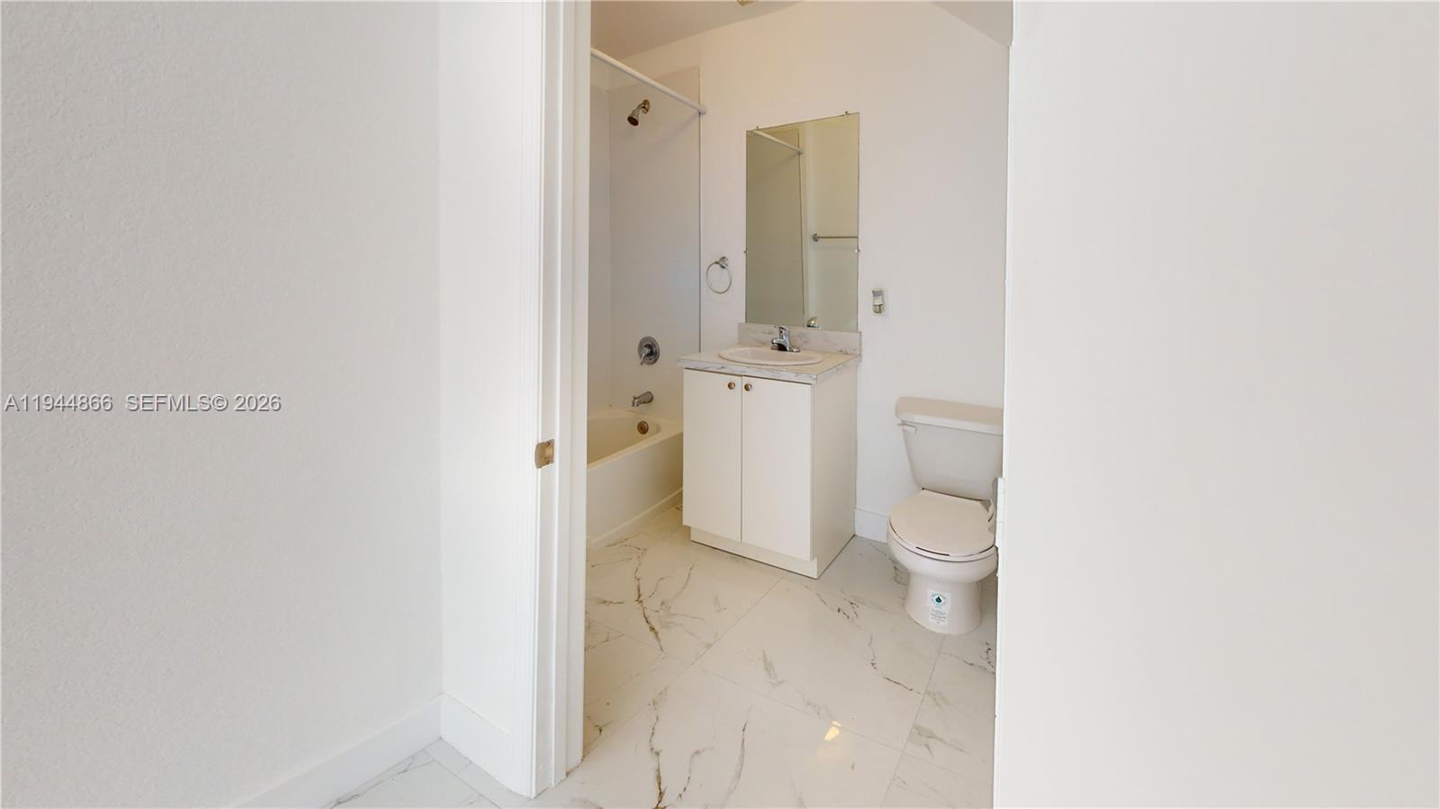 618 SW 2nd Pl # 60 Unit: 10-60