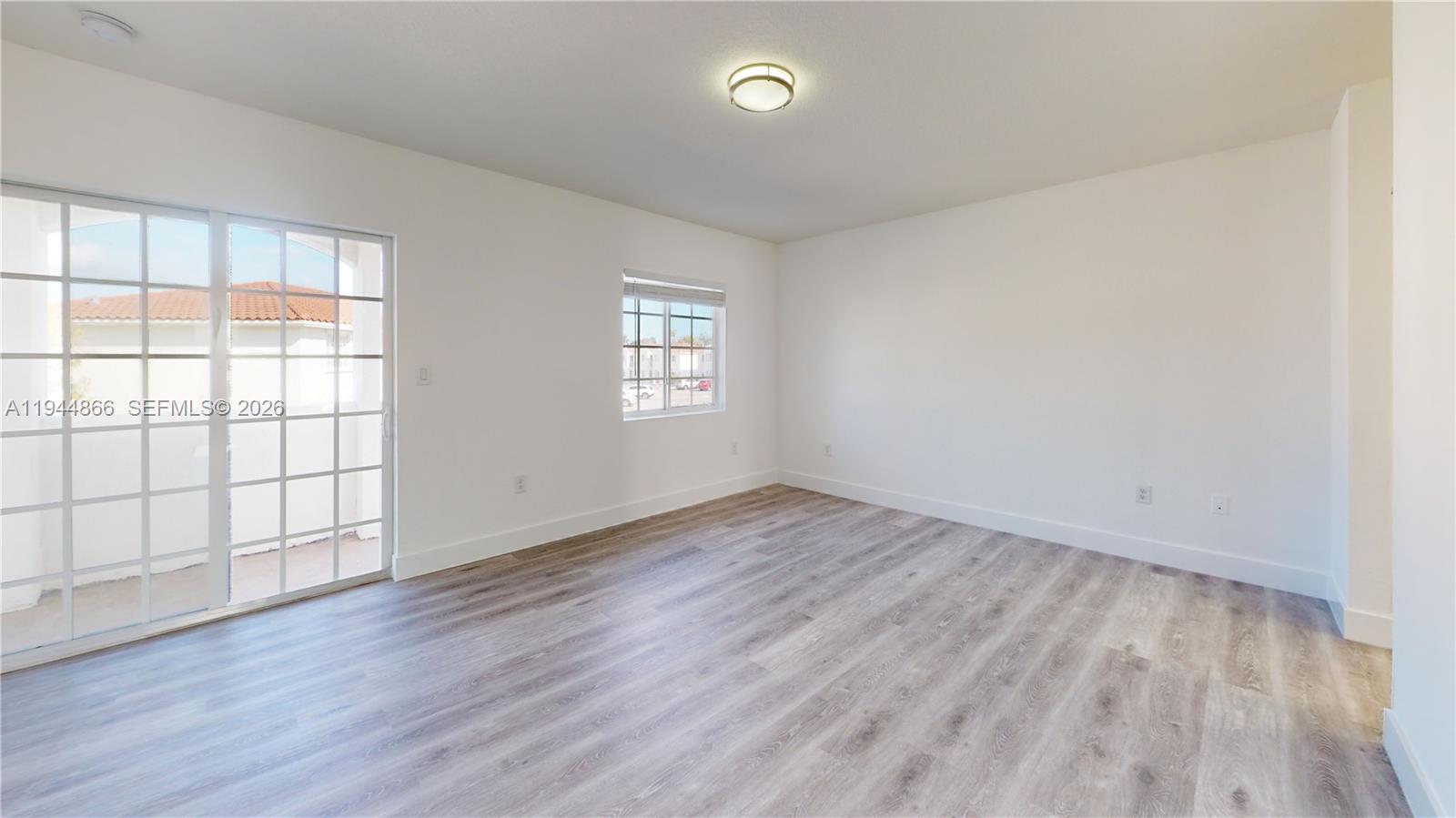 618 SW 2nd Pl # 60 Unit: 10-60