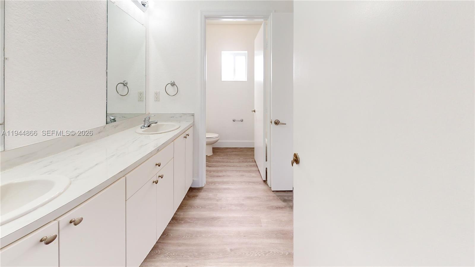 618 SW 2nd Pl # 60 Unit: 10-60