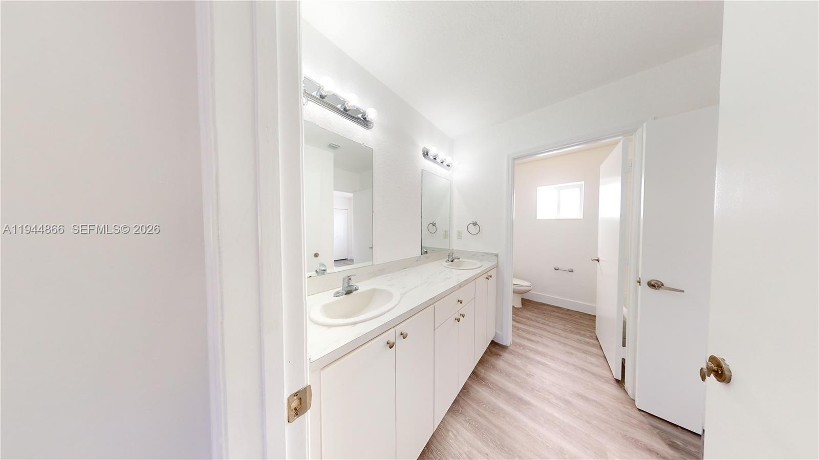 618 SW 2nd Pl # 60 Unit: 10-60