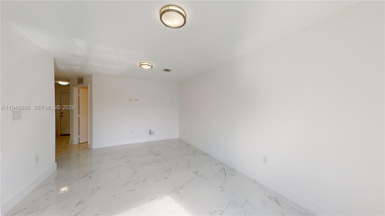 618 SW 2nd Pl # 60 Unit: 10-60