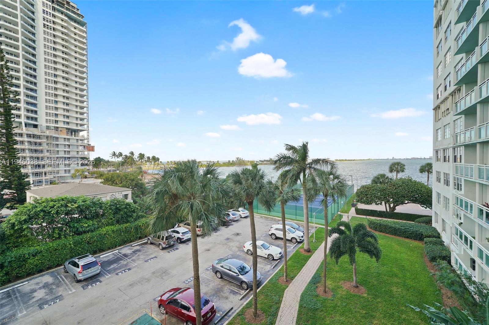 3301 NE 5th Ave # 416