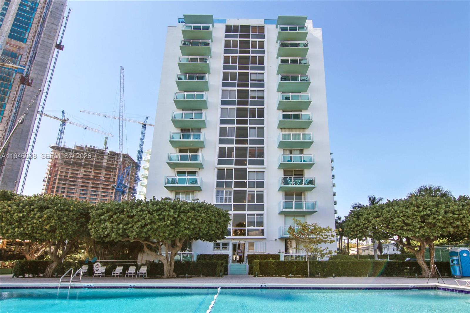 3301 NE 5th Ave # 416