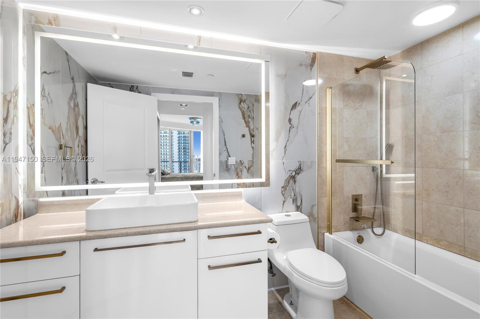 3101 S Ocean Dr # 2605