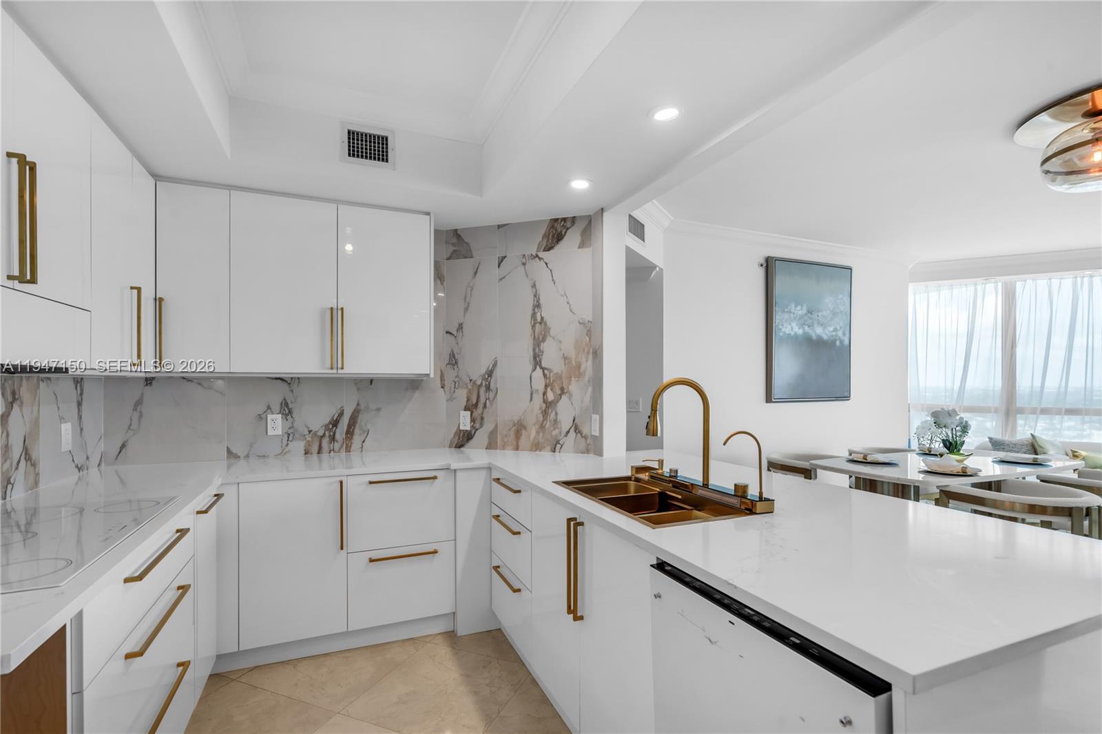 3101 S Ocean Dr # 2605