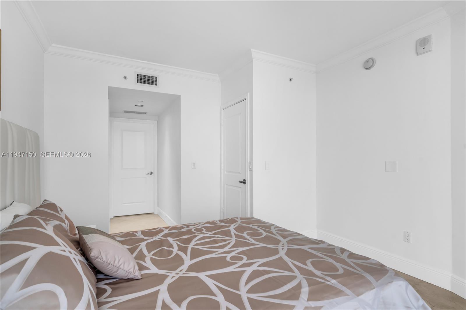 3101 S Ocean Dr # 2605