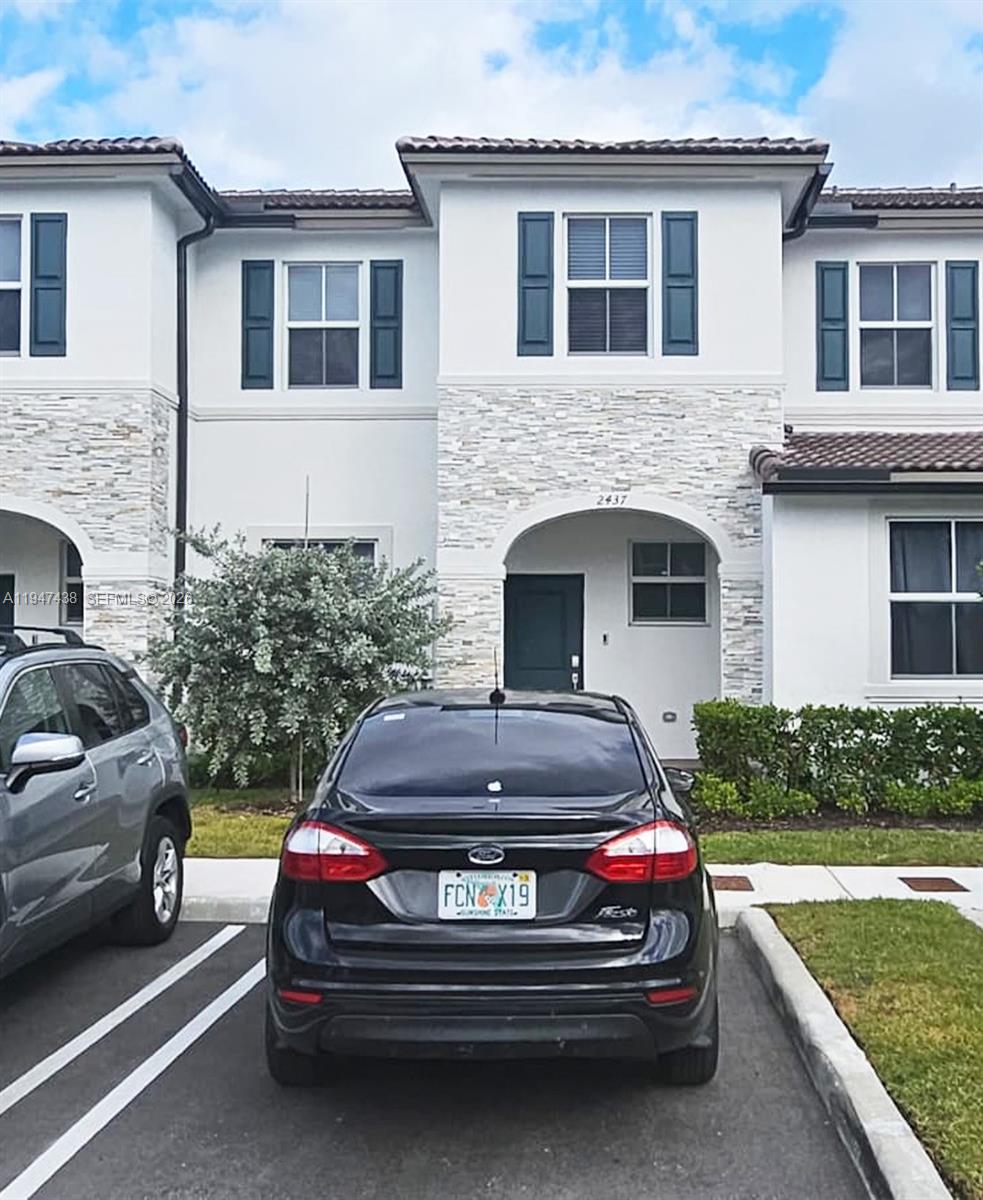 2437 NW 119th Ter