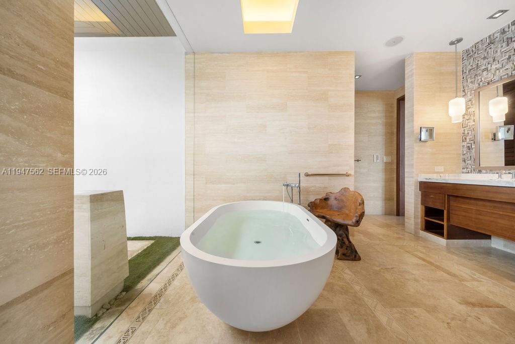 200 Dorado Beach Drive # 3142 Unit: 3141-3142