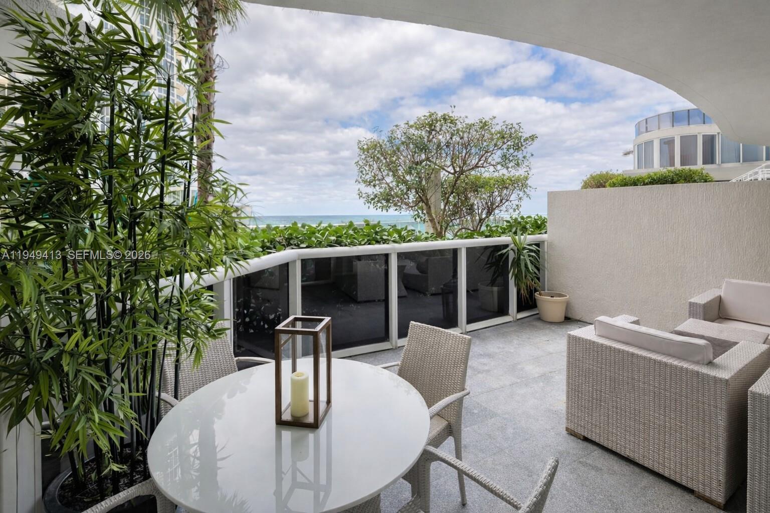 15811 Collins Ave # 403