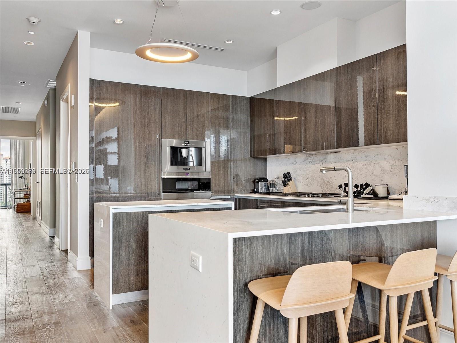 3250 NE 188th St Unit: UPH02 + ROOFTOP W/ POOL