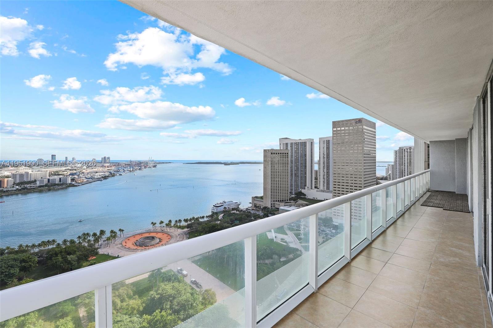 50 Biscayne Blvd # 3102