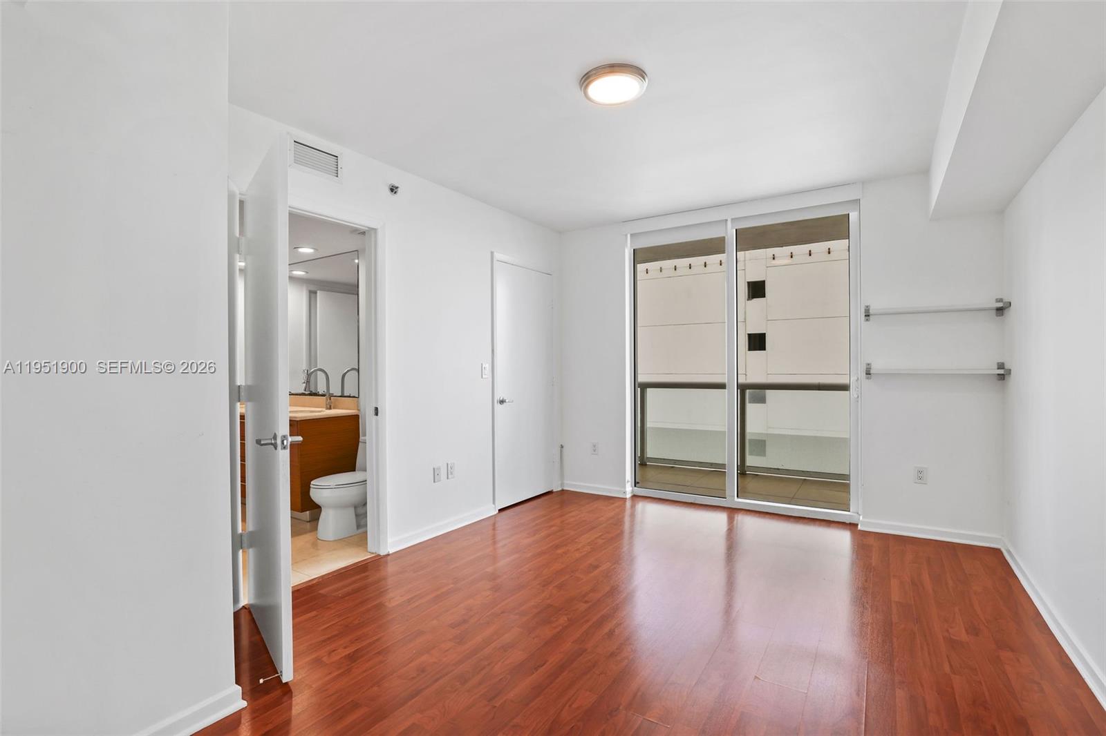 50 Biscayne Blvd # 3102