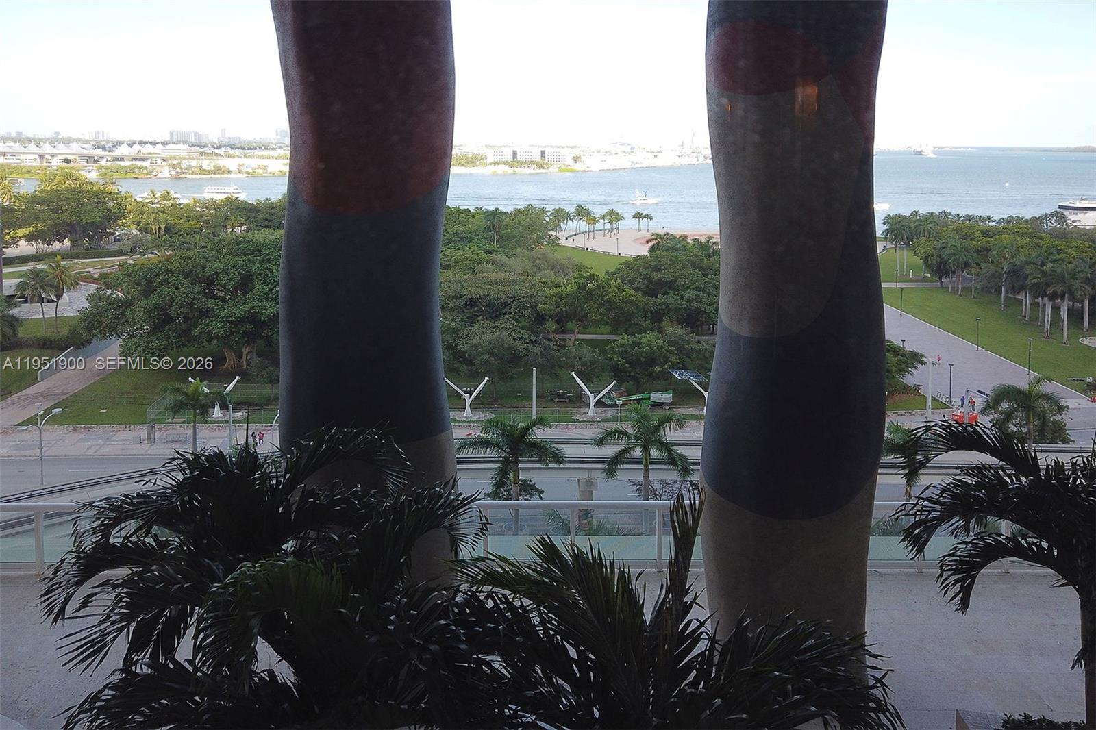 50 Biscayne Blvd # 3102