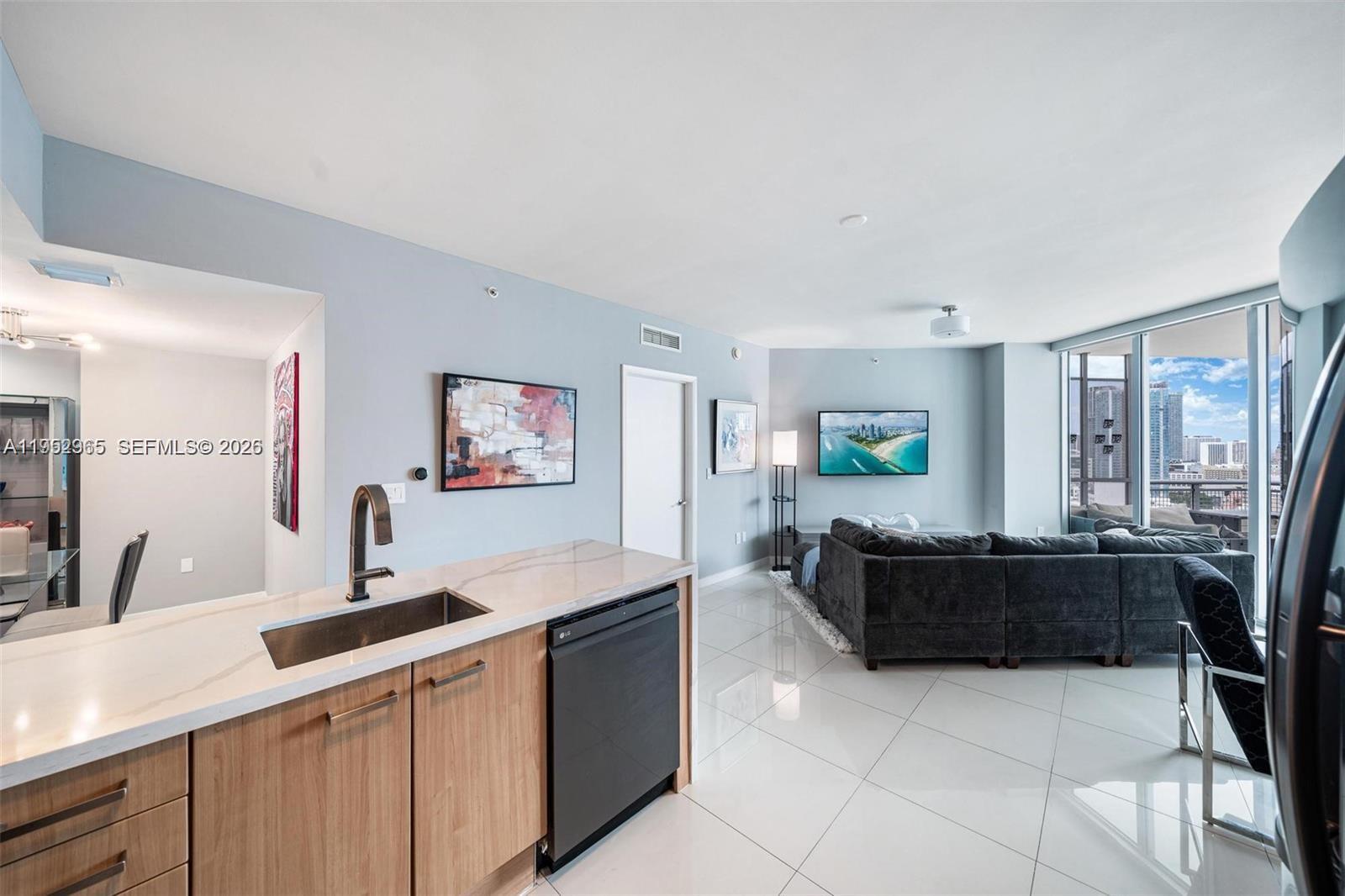 350 S Miami Ave Unit: 2505