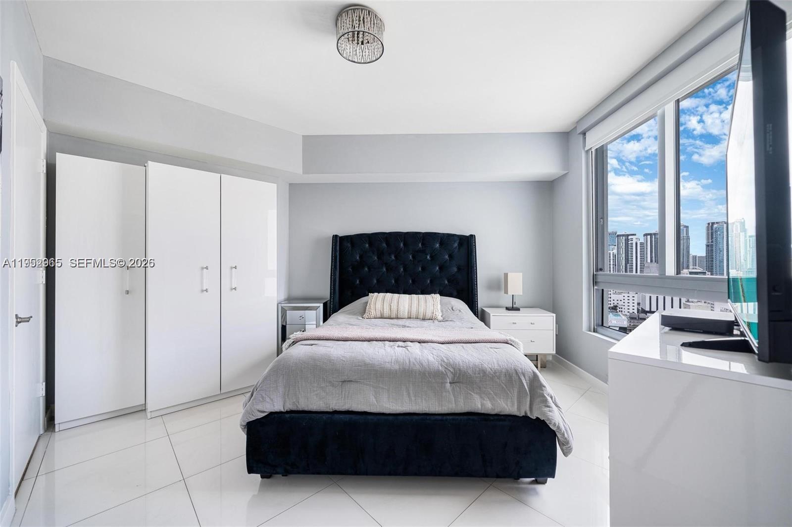 350 S Miami Ave Unit: 2505