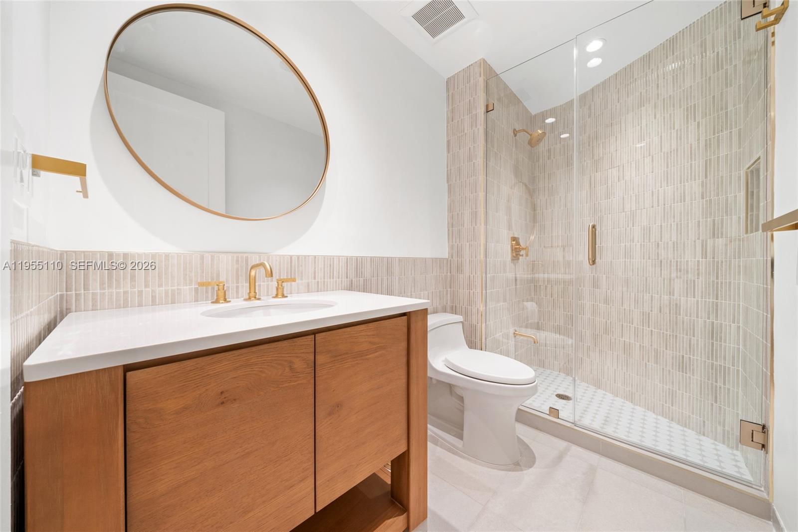 1111 Crandon Blvd # B103