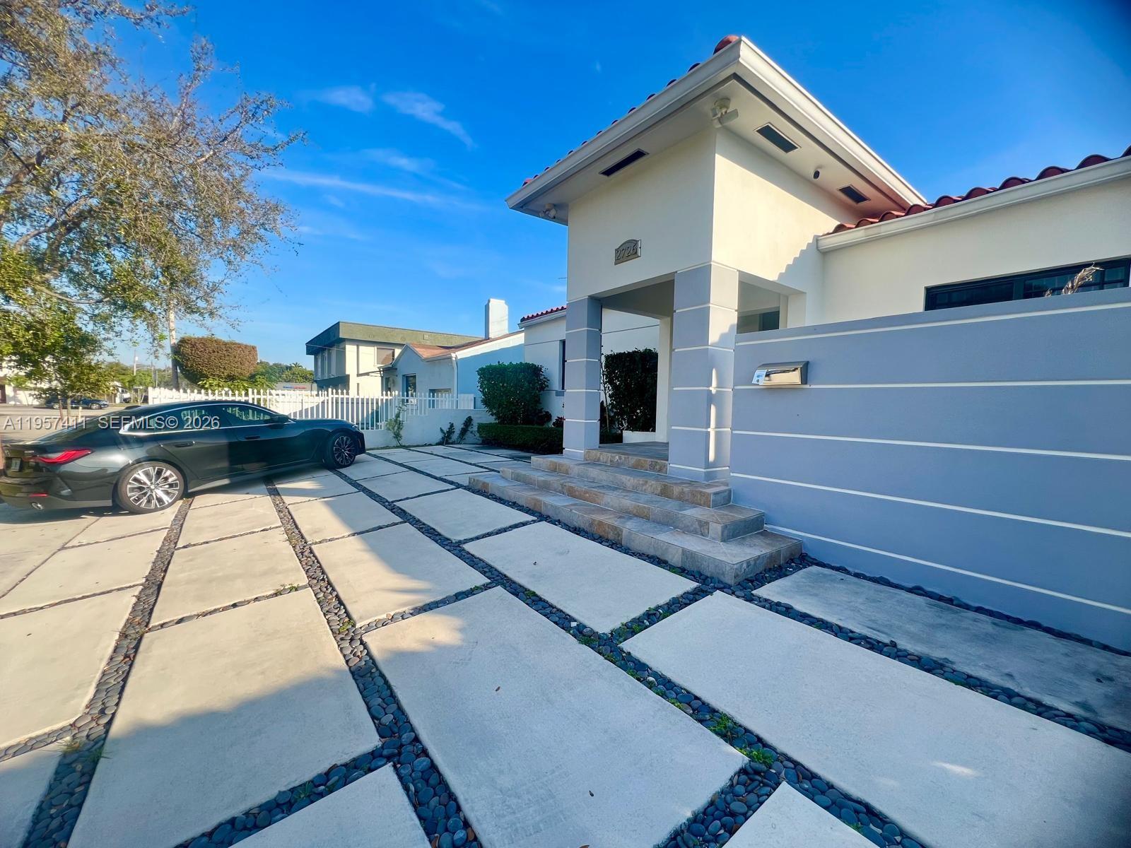 2726 SW 19th Ter # 2726