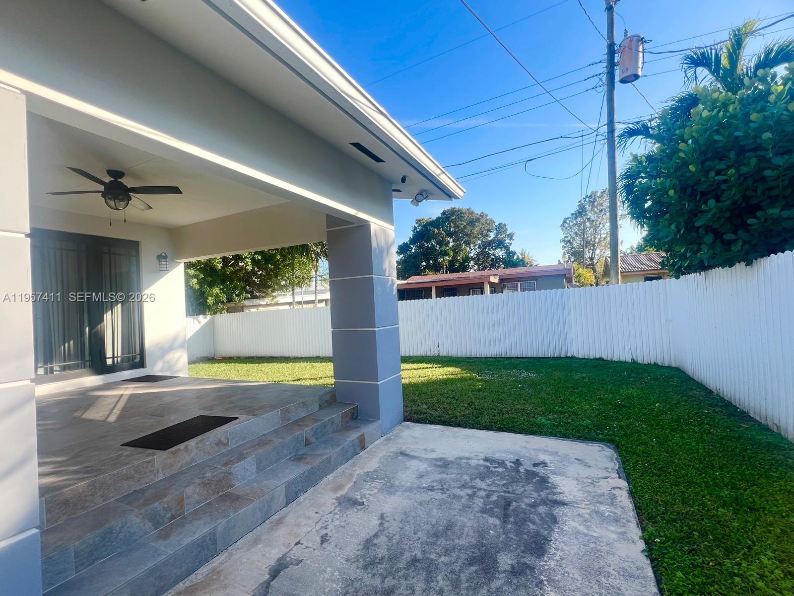 2726 SW 19th Ter # 2726