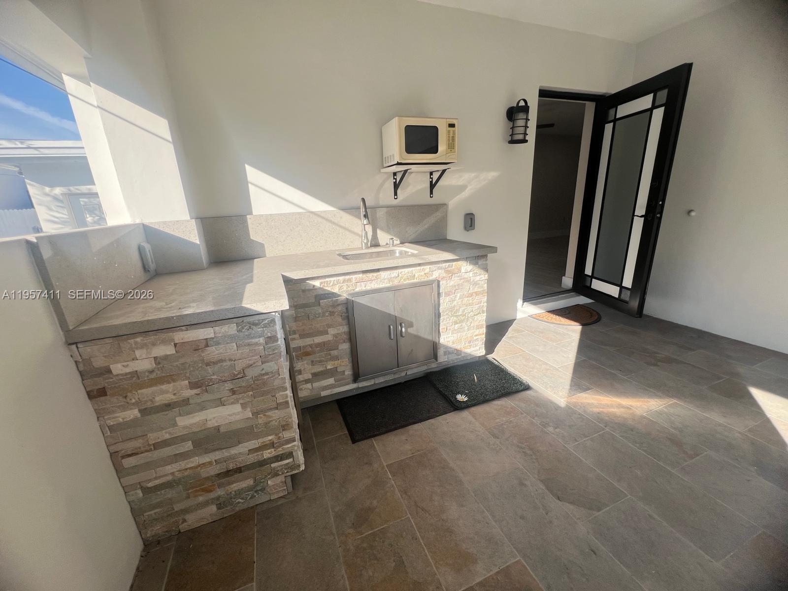 2726 SW 19th Ter # 2726