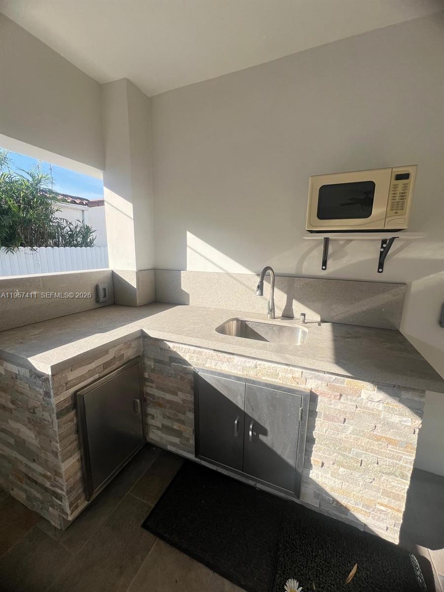 2726 SW 19th Ter # 2726