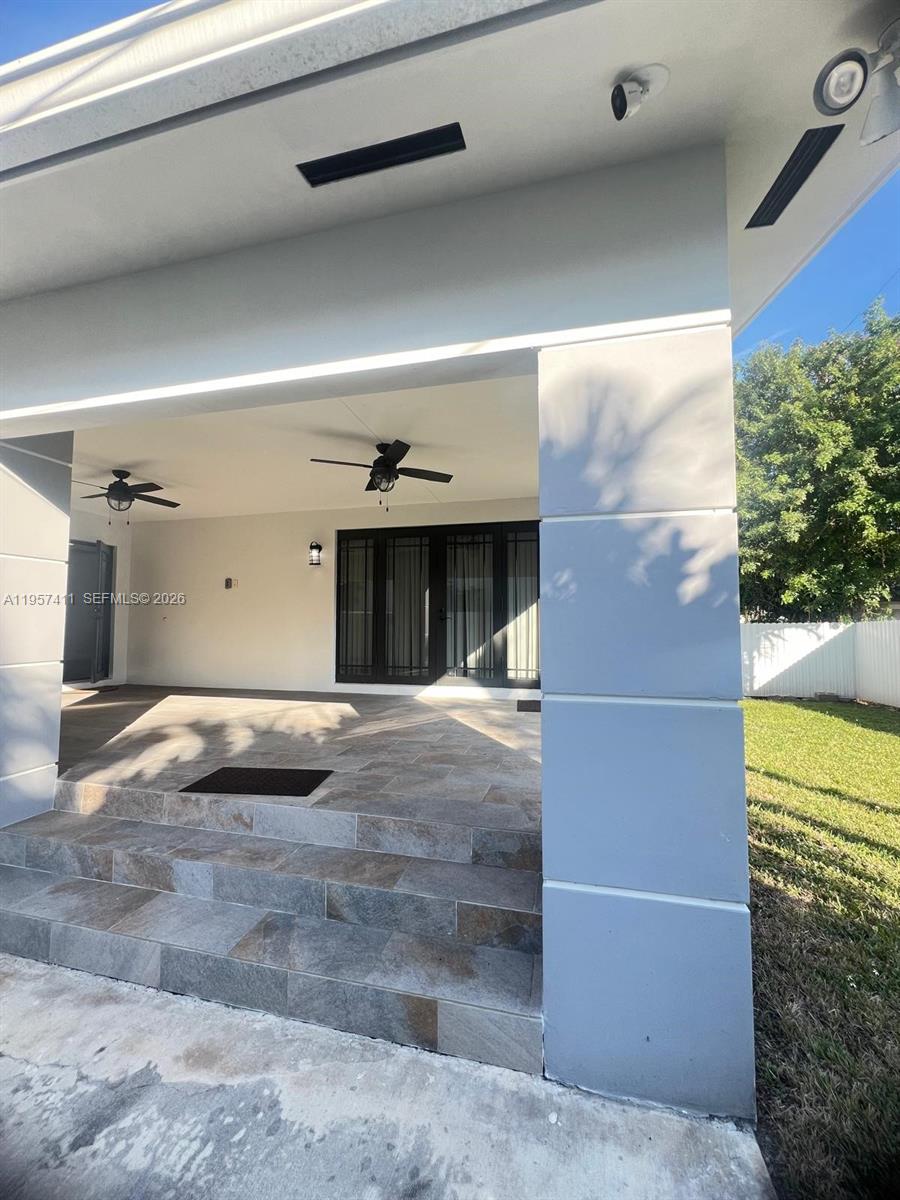 2726 SW 19th Ter # 2726