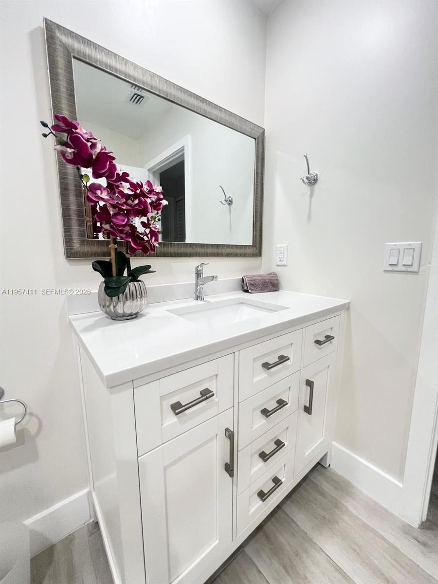 2726 SW 19th Ter # 2726