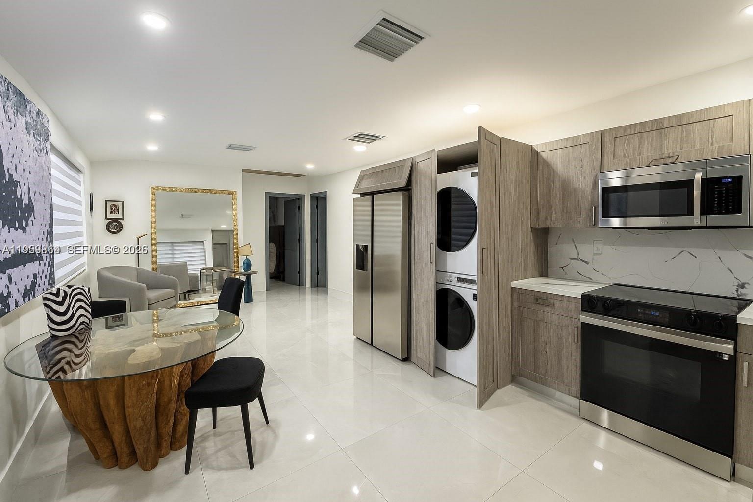 926 NW 59th St Unit: FRONT