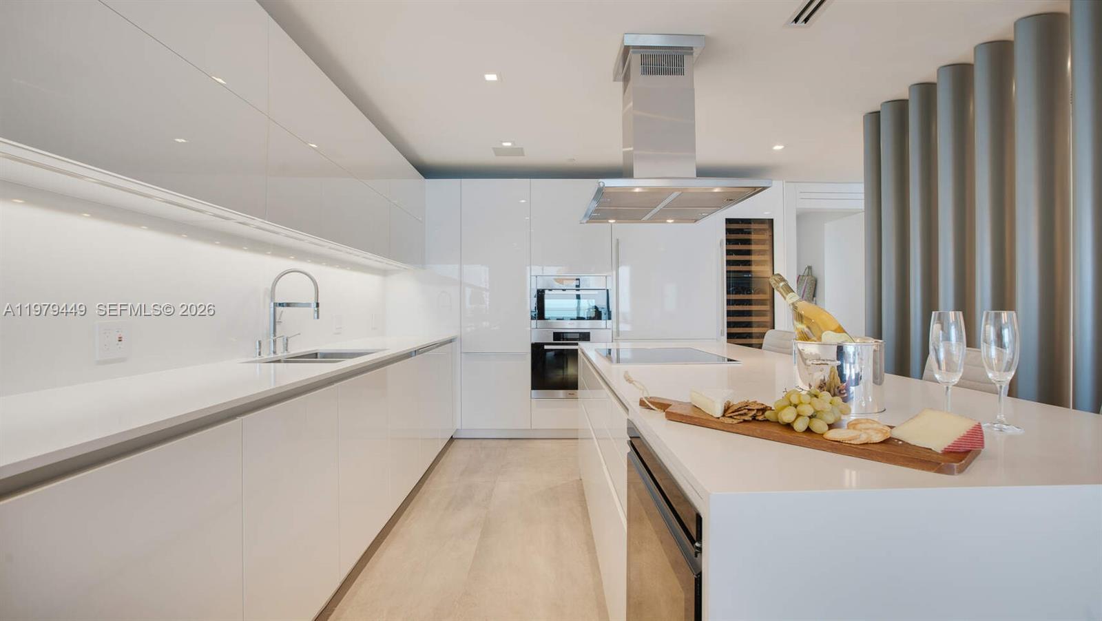 350 Ocean Dr # 1006N