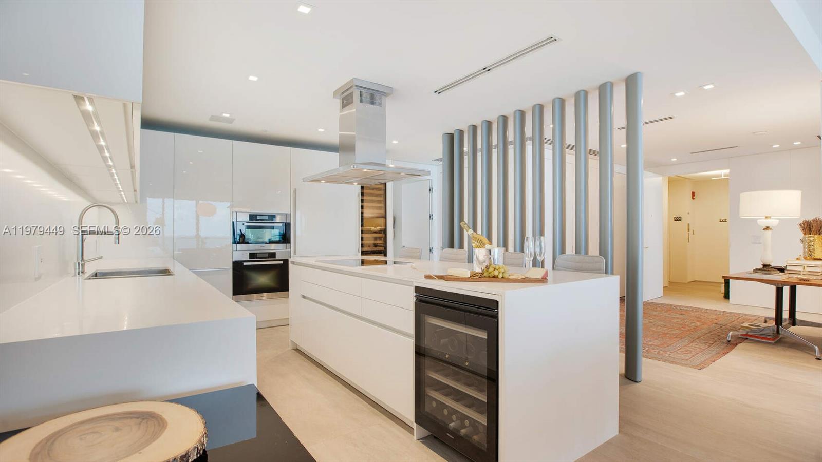 350 Ocean Dr # 1006N