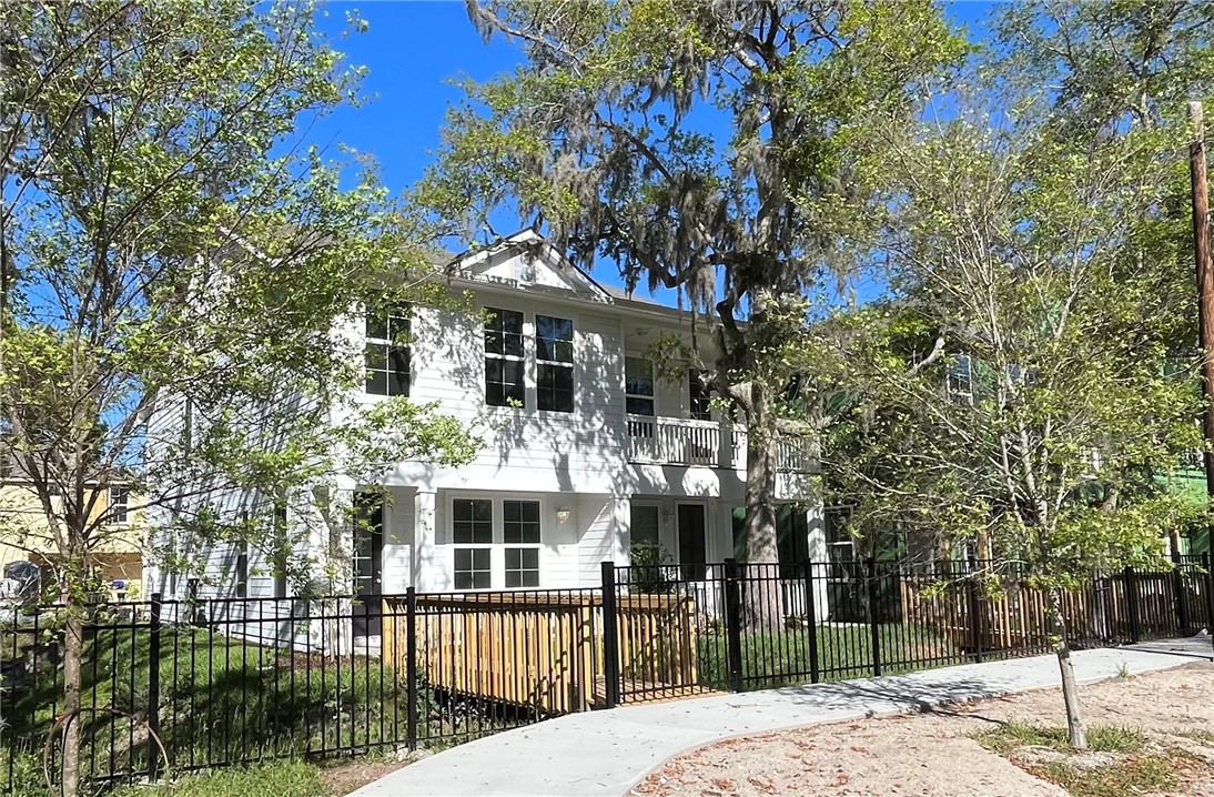 417 S 9TH STREET