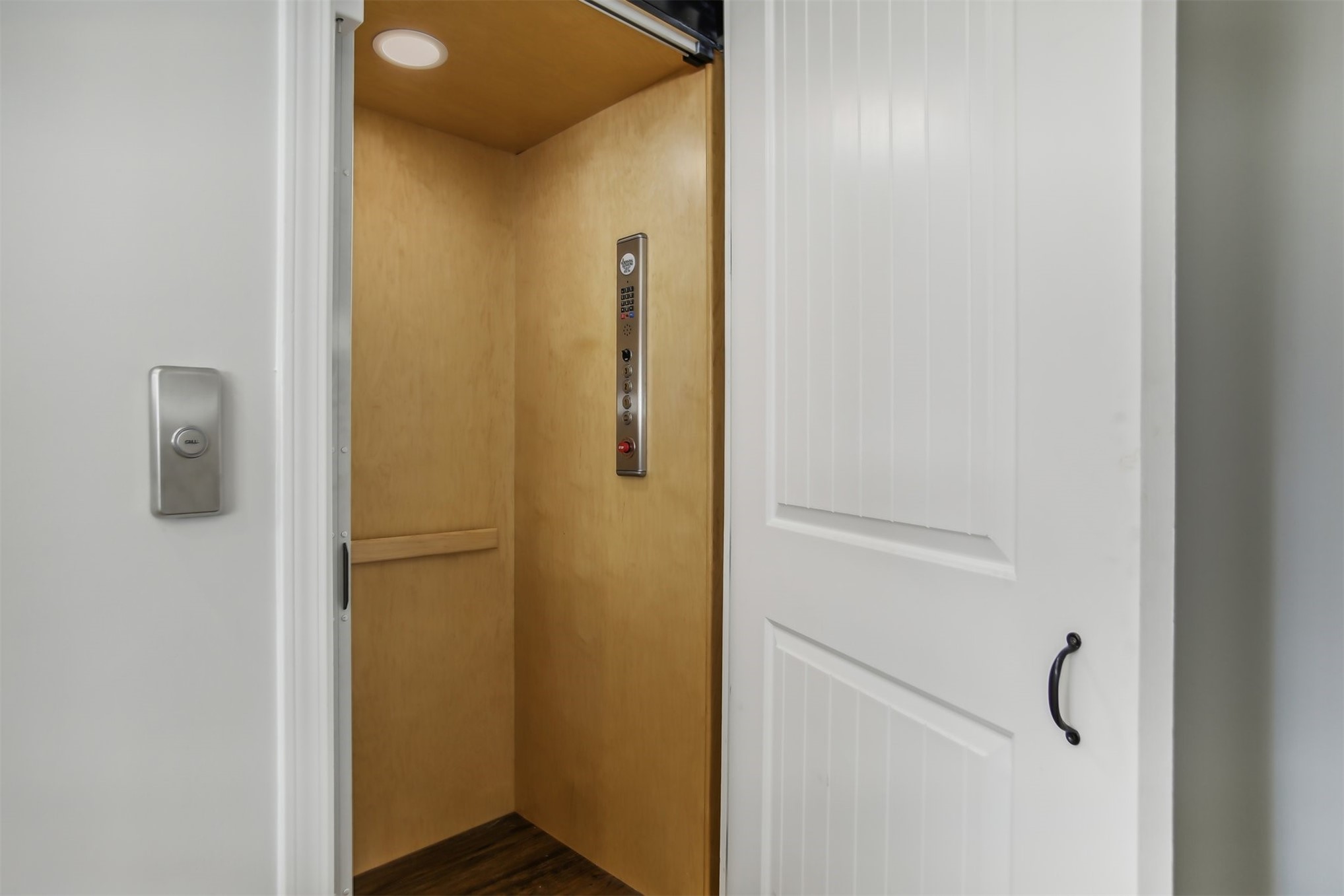 153 S 3RD STREET