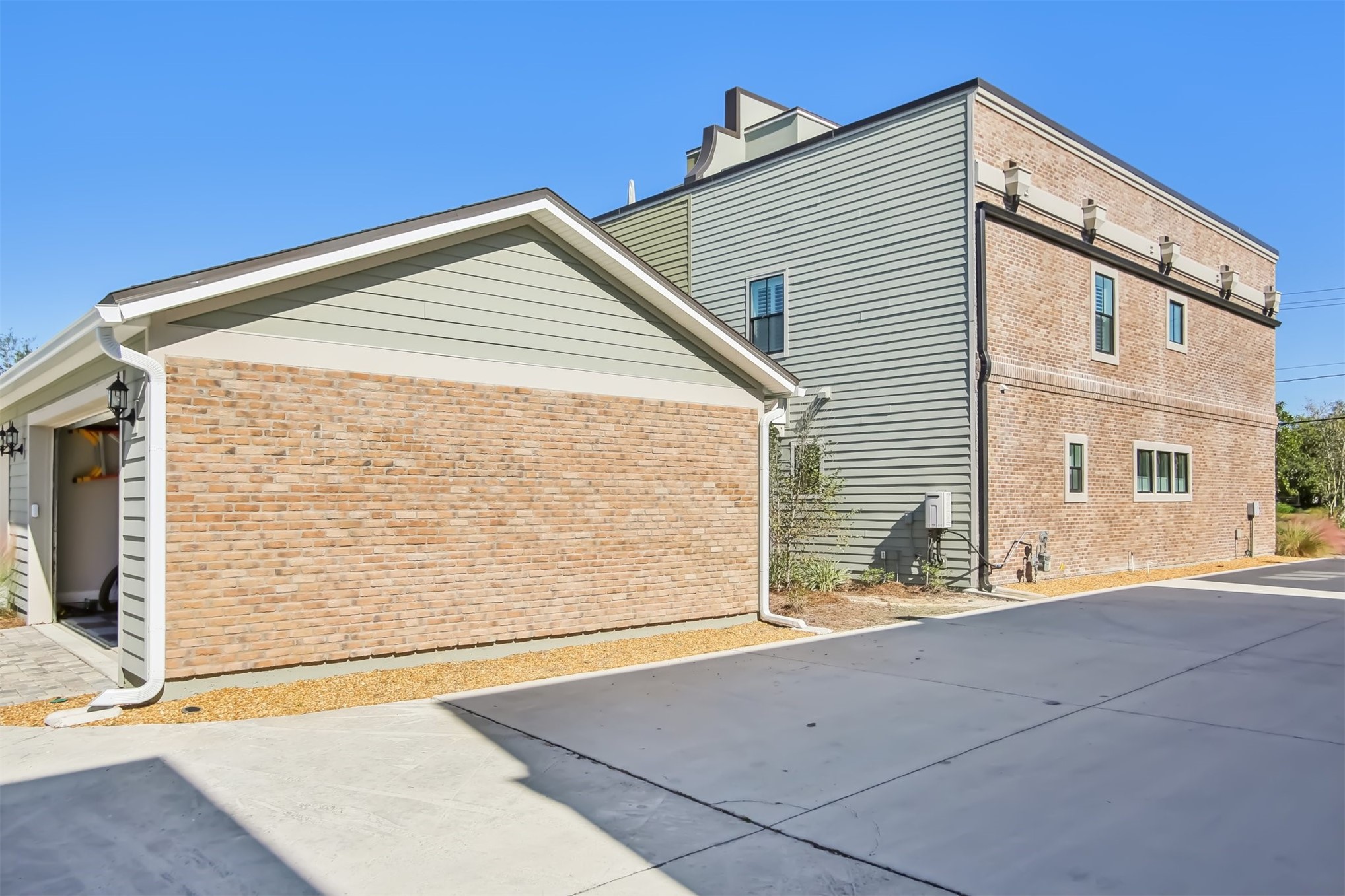 153 S 3RD STREET