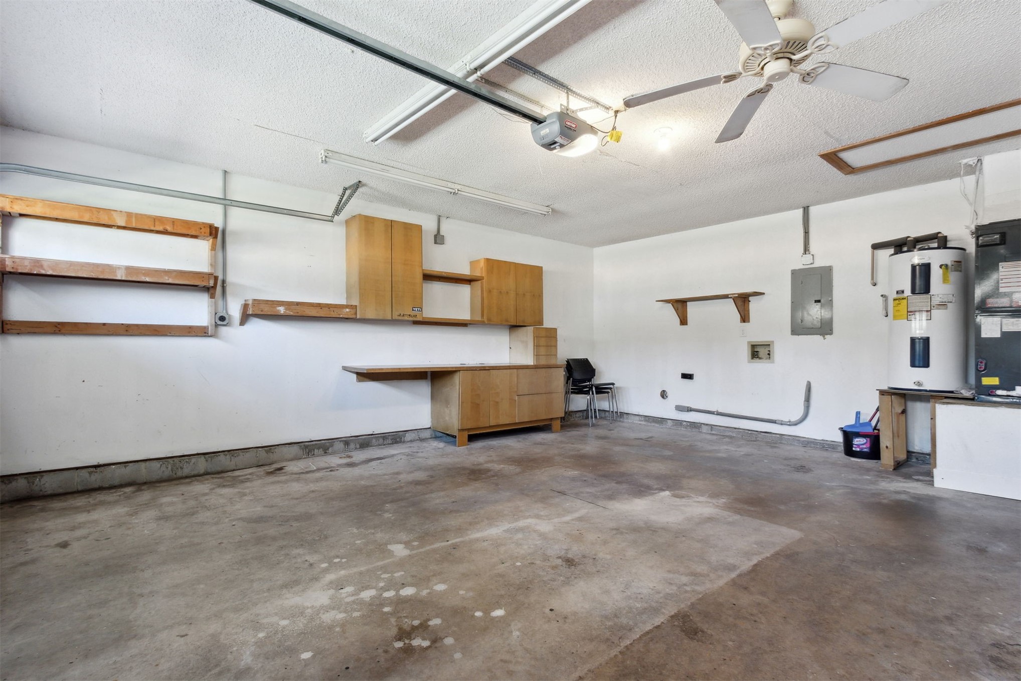 2027 BONNIE OAKS DRIVE