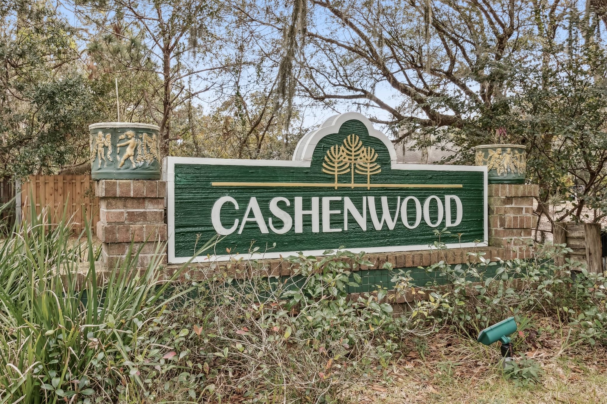 2027 BONNIE OAKS DRIVE