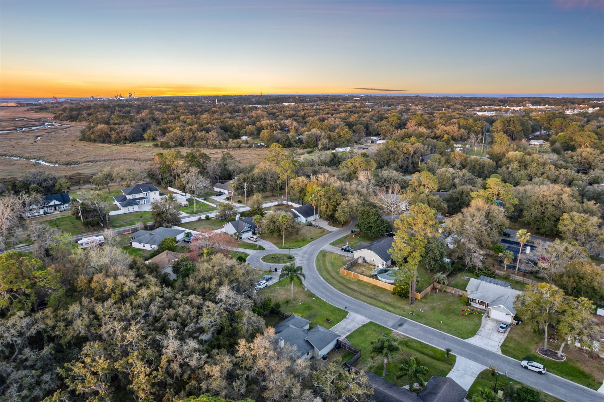 2027 BONNIE OAKS DRIVE