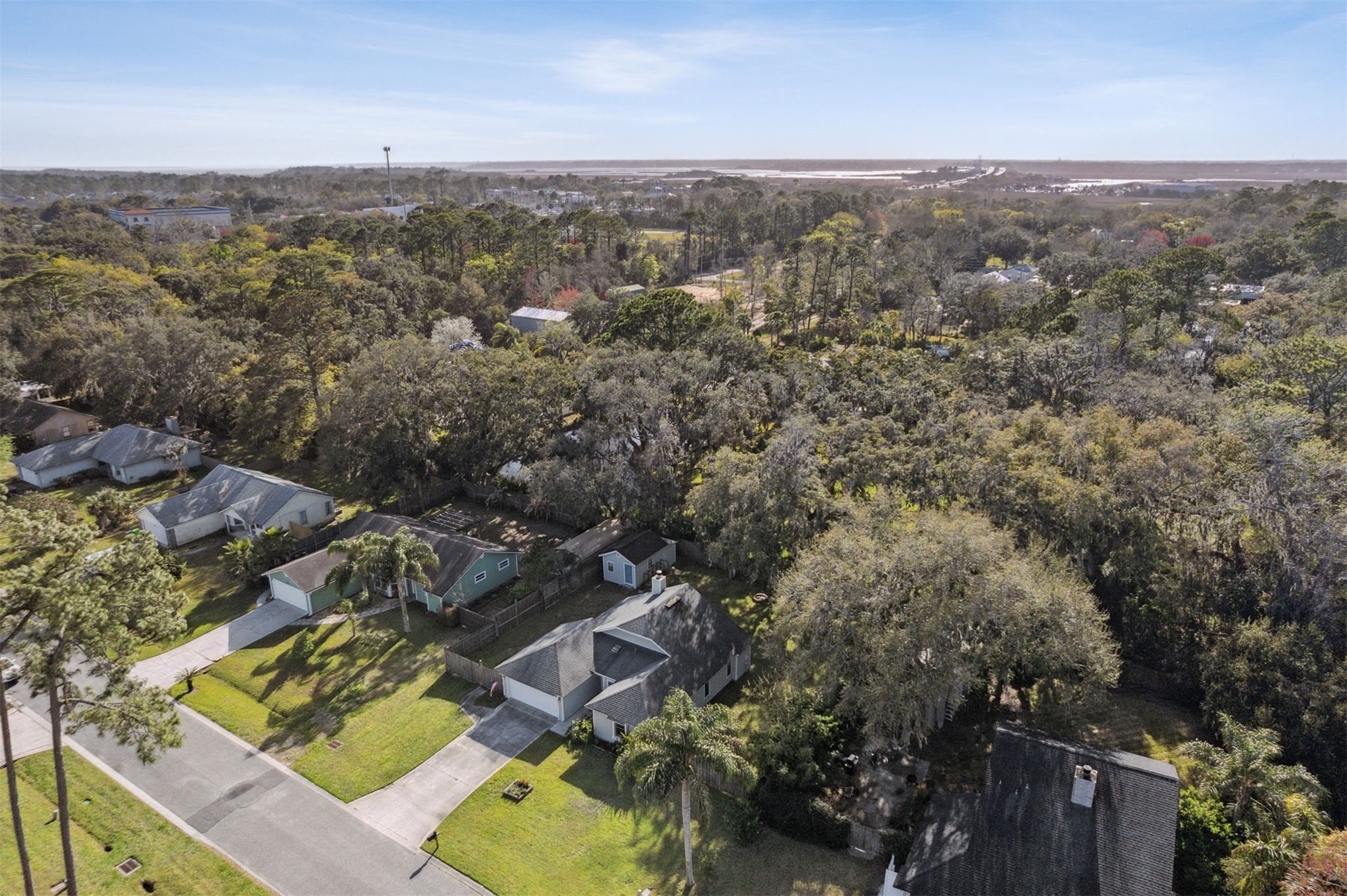 2027 BONNIE OAKS DRIVE