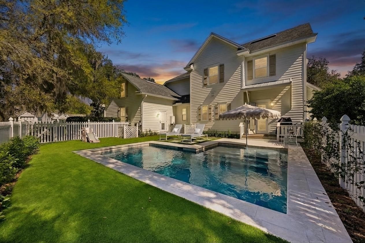28903 GRANDVIEW MANOR