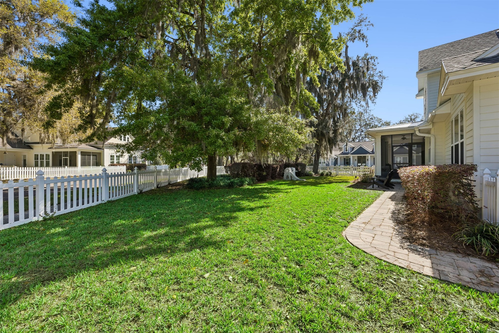 28903 GRANDVIEW MANOR