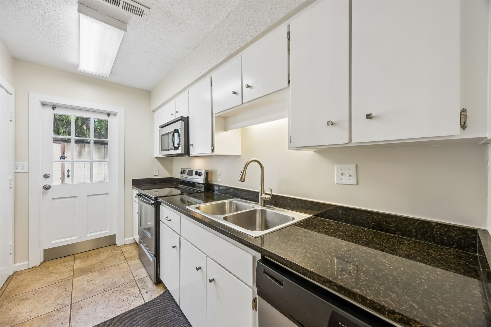 3205 SEA MARSH ROAD 3205